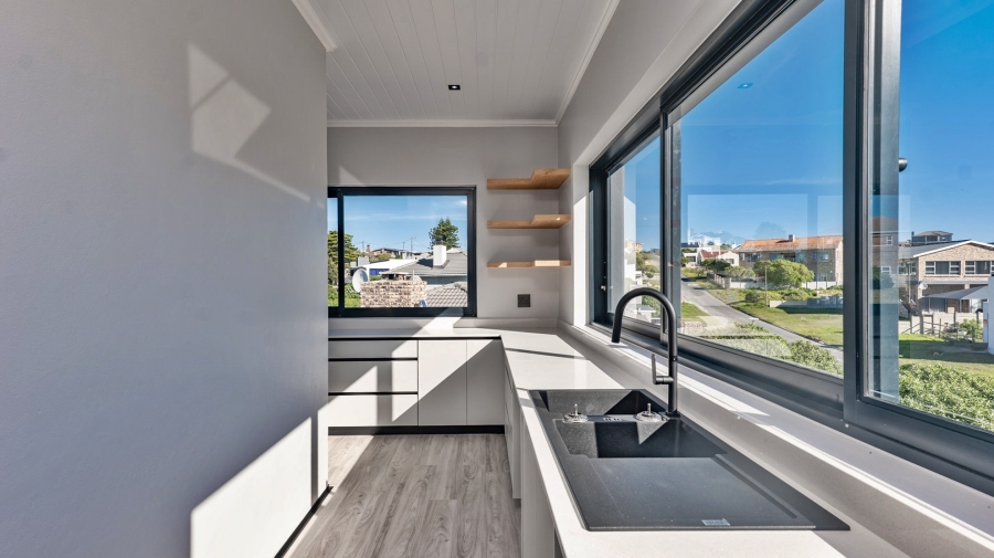 4 Bedroom Property for Sale in Agulhas Western Cape